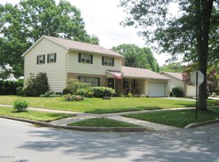 1180 Canterbury Rd, Williamsport, PA 17701