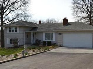 11805 E 37th St, Independence, MO 64052