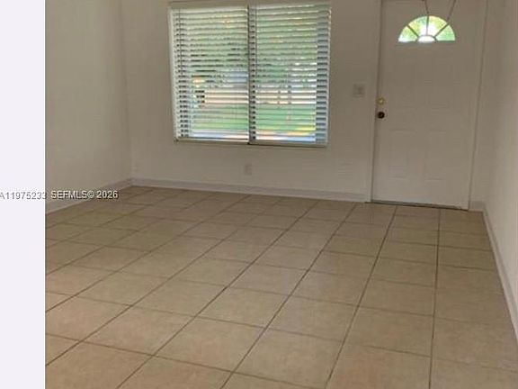 3rd image of 401 SW 8th St #A