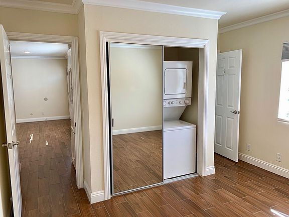 5th image of 7517 Herschel Ave #4
