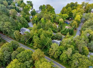 927 Jefferson Dr E, Palmyra, VA 22963