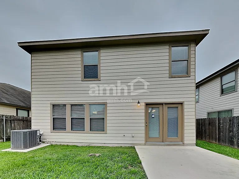 8905 Norwich Castle Dr — Photo 21