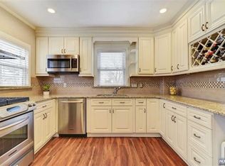 56 Maple St, Ramsey, NJ 07446