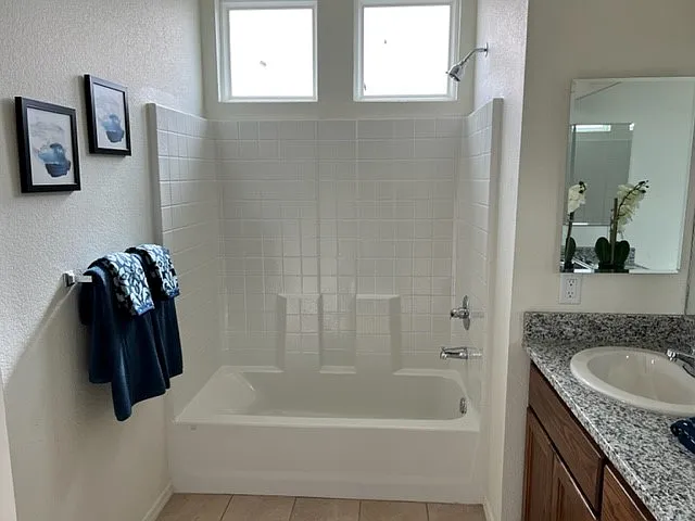 Desert View Villas Luxury Townhomes — Photo 9