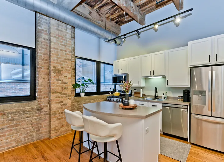 215 N Aberdeen St #403B — Photo 6