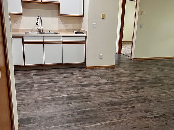 4th image of 1266-1301 Winston Dr #1301-7