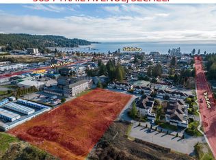 5634 Trail Ave, Sechelt, BC V7Z 0V1