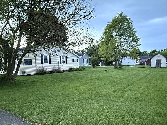 5th image of 616 Frick Ave