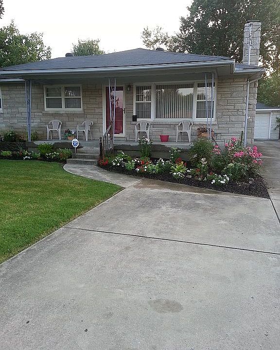 1st image of 7904 Poinsettia Dr