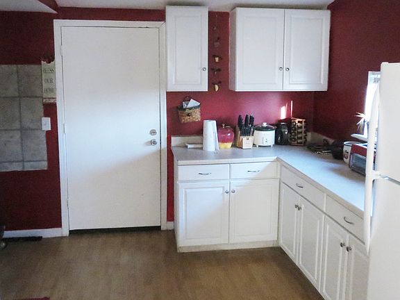4th image of 1194 Eureka Blvd