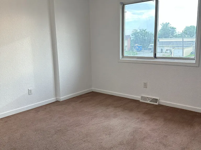 2909 Travis St — Photo 8