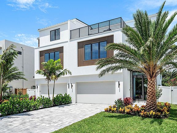 3rd image of 3097 Banyan Road