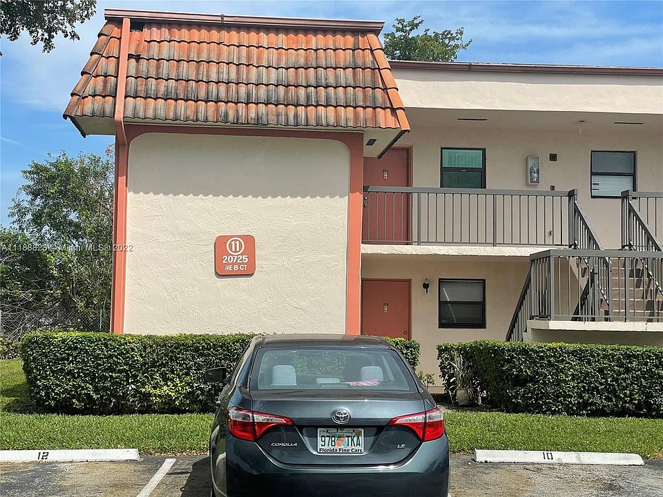 2nd image of 20725 NE 8th Ct APT 101