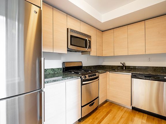 4th image of 752 W End Ave APT 4H