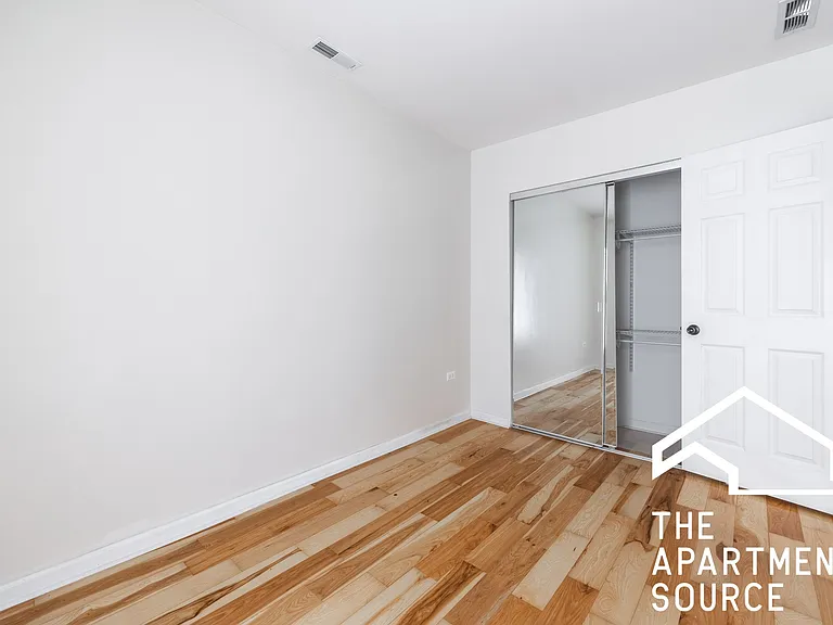 1638 W 18th Pl #1R — Photo 6