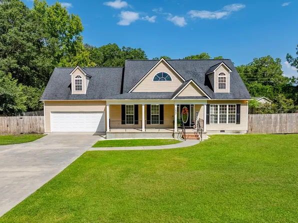 1407 Red Fox Trl, Tifton, GA 31793