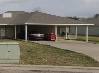 1614 Albert Broadfoot St, Bonham, TX 75418