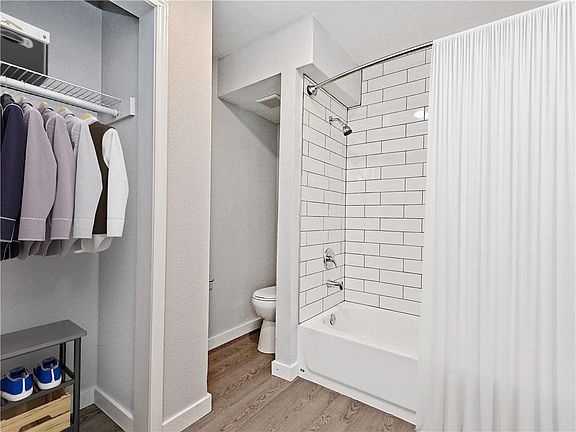 5th image of 4558 Avenue A APT 109