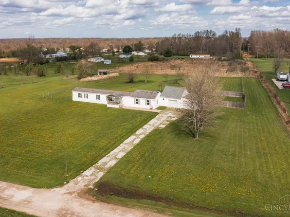 2001 Justin Ln, Bethel, OH 45106