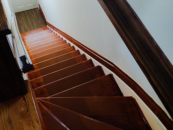 3rd image of 1800 S Jefferson St W #2