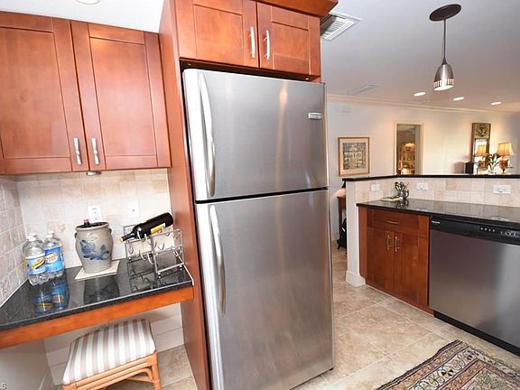 5th image of 1990 Bald Eagle Dr Unit B