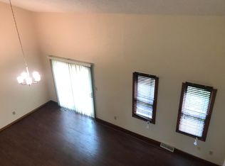 19 Wilan Ln, Albany, NY 12203