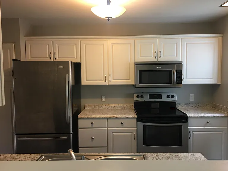 2701 Tudor Rd — Photo 2