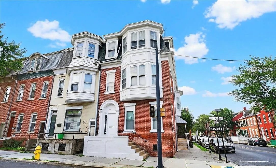 2 bed, 2600 sqft, $1,800 — Photo 1
