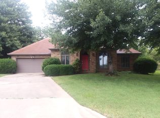 3900 S Cutler Ct, Springfield, MO 65807