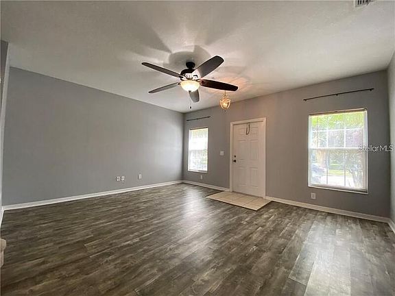 5th image of 13353 Harbor Shore Ln