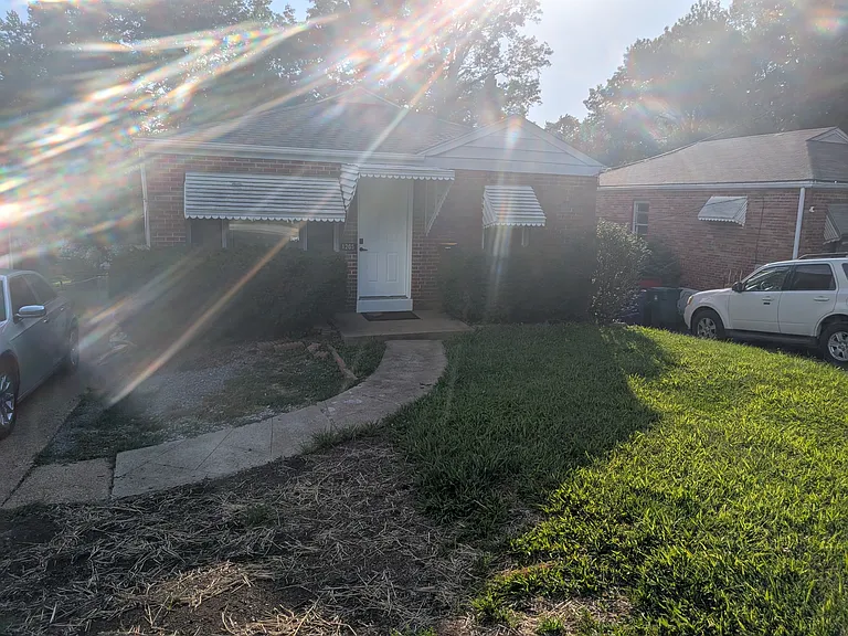 1205 N Florissant Rd — Photo 1