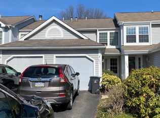 206 Clearbrook Ct, Cranberry Township, PA 16066