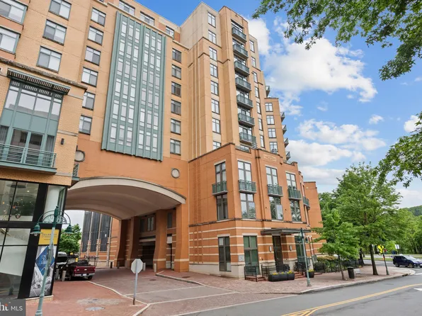 2720 S Arlington Mill Dr Unit 714, Arlington, VA 22206