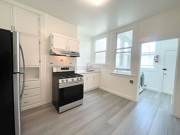 2nd image of 234 Collins St