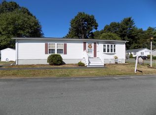 202 Red Oak Ter, Taunton, MA 02780