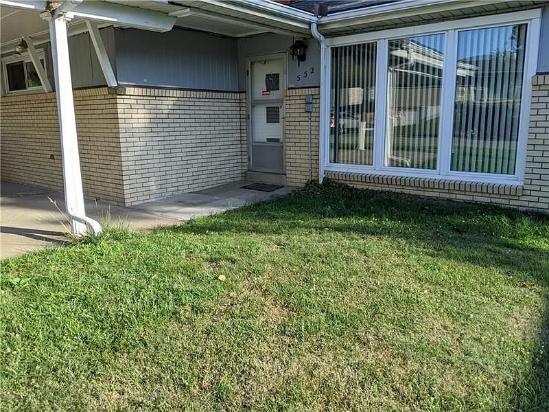 1st image of 552 Arizona Dr