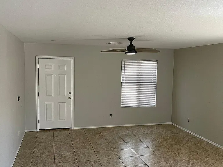 1074 E Pinto Dr — Photo 8