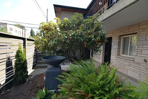 Prospect Court — Photo 7