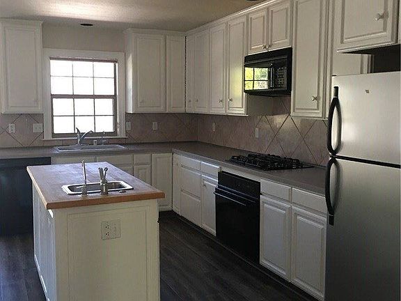 4th image of 18094 N Shore Dr
