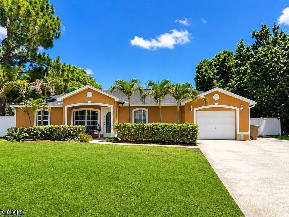 1st image of 416 Candlewick Cir