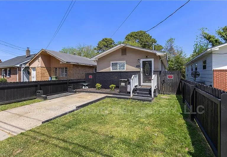 1214 Bethel Ave — Photo 2