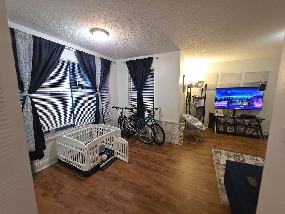 1st image of 457 Vista Isles Dr APT 2118