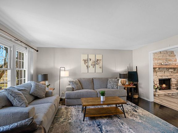 4th image of 27942 N Lakeview Cir
