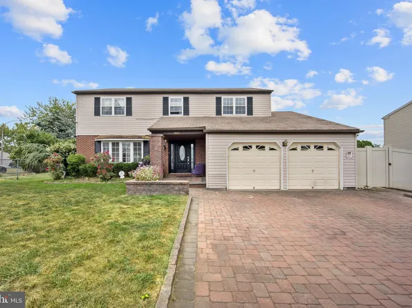 3601 Peach Tree Ln, Bensalem, PA 19020