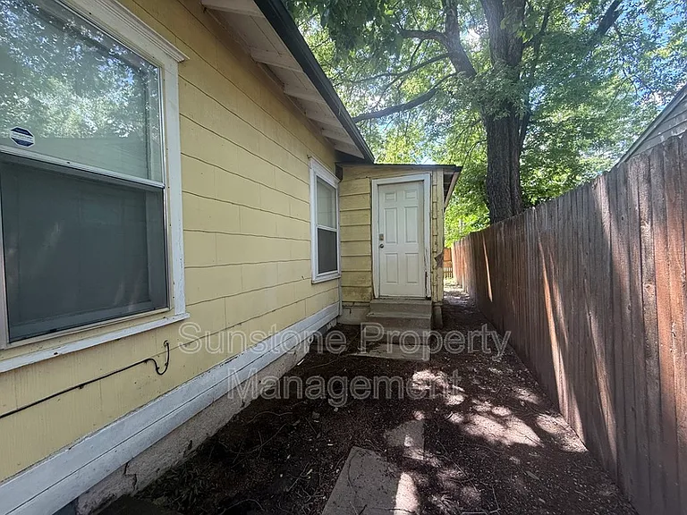 103 W 3rd St — Photo 15