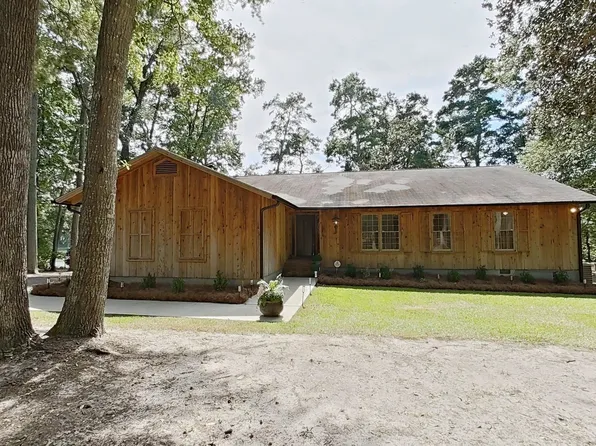 289 Lake Trace Dr, Thomasville, GA 31757