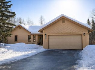 8211 Summerset Dr, Anchorage, AK 99518