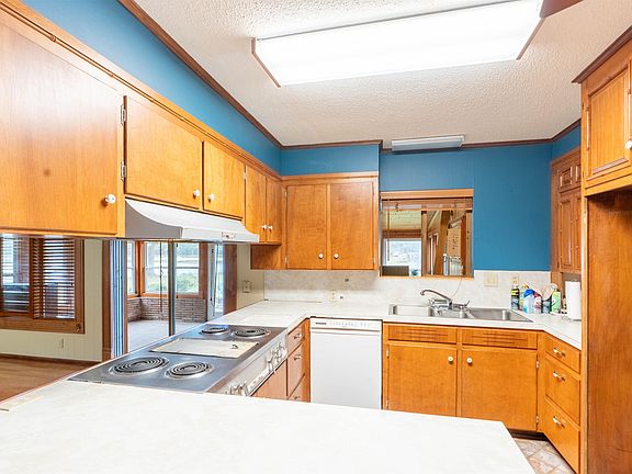 5th image of 11045 Highway 49