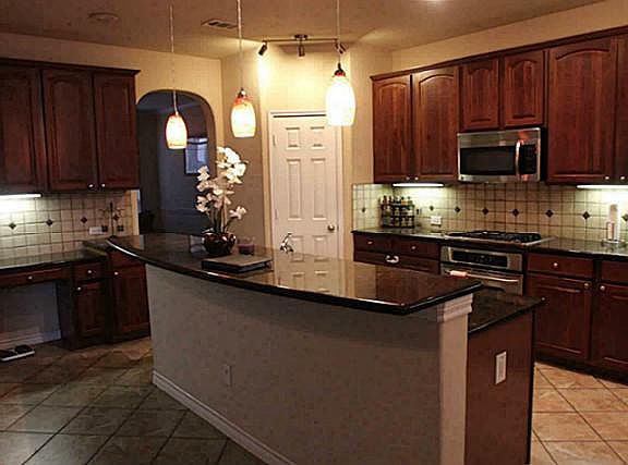 3rd image of 5000 Breezewind Ln