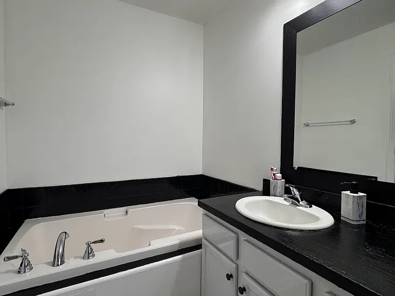 134 Lacey Ln — Photo 14